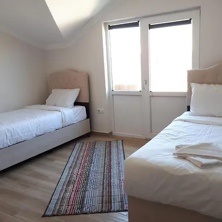 Delüx Yildiz Apart *